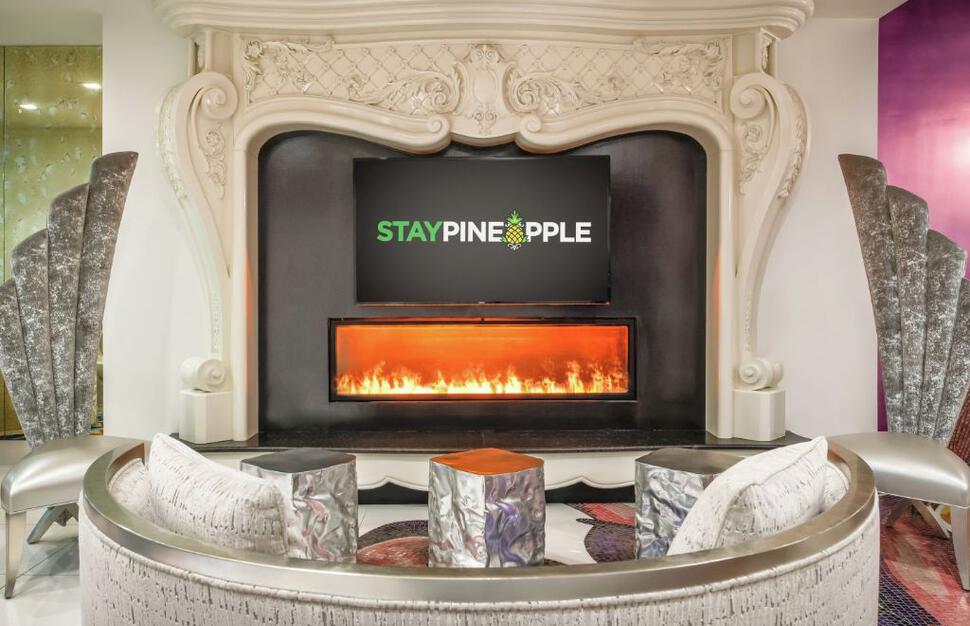 Staypineapple-An-Artful-Hotel-Midtown-New-York-1.jpg