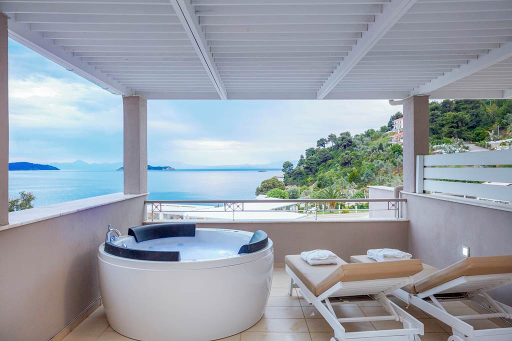 JSI_82474_Kassandra_Bay_Suites_1020_12.jpg