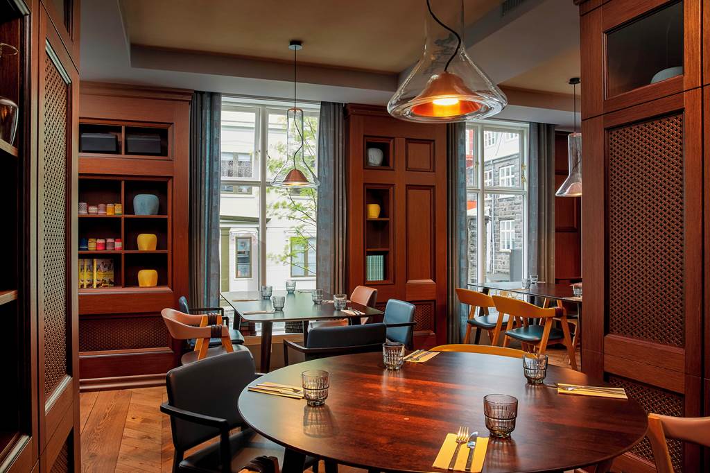 KEF_82131_Reykjavik_Konsulat_Hotel_0220_05.jpg