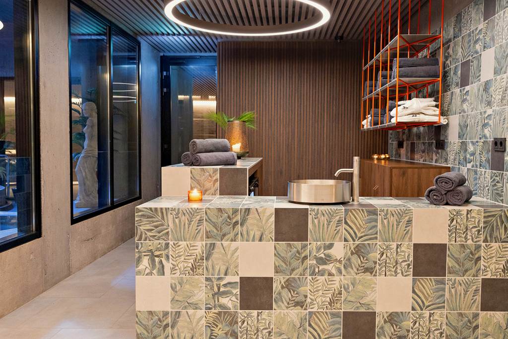 KEF_82098_Grandi_by_Center_Hotels_0624_08.jpg