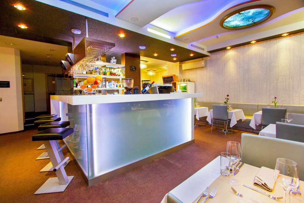 VIE_88200_Danubia_Gate_Hotel_0924_01.jpg
