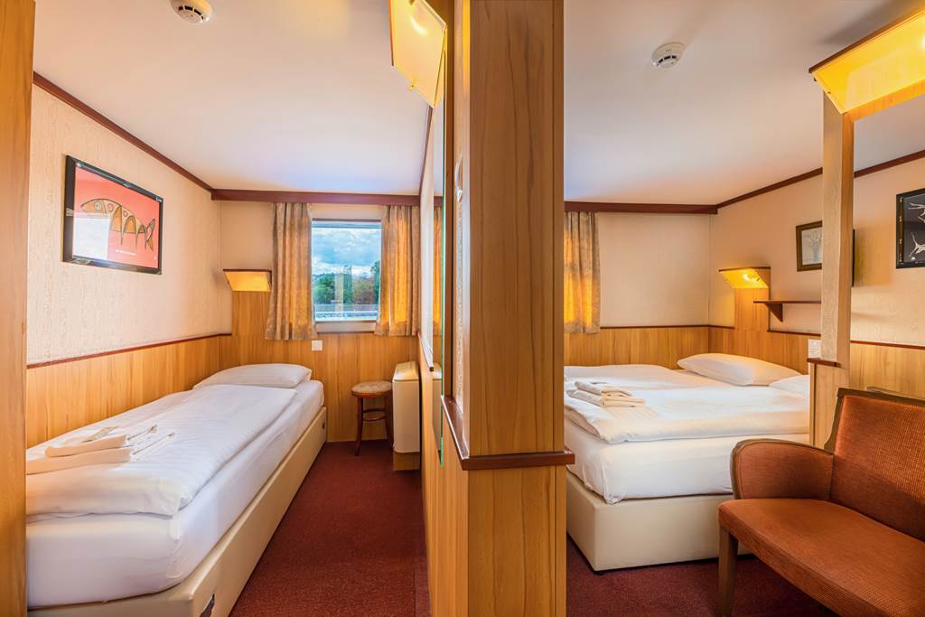 BUD_80851_Fortuna_Boat_Hotel_0325_10.jpg