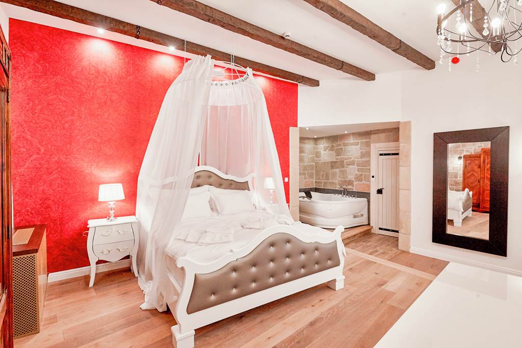 BUD_87161_Maison_Bistro_&_Hotel_0124_09.jpg