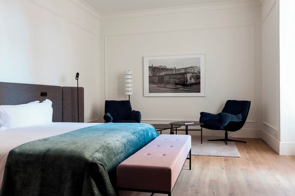 BUD_85639_Kozmo_Hotel_Suites_&_Spa_0823_03.jpg