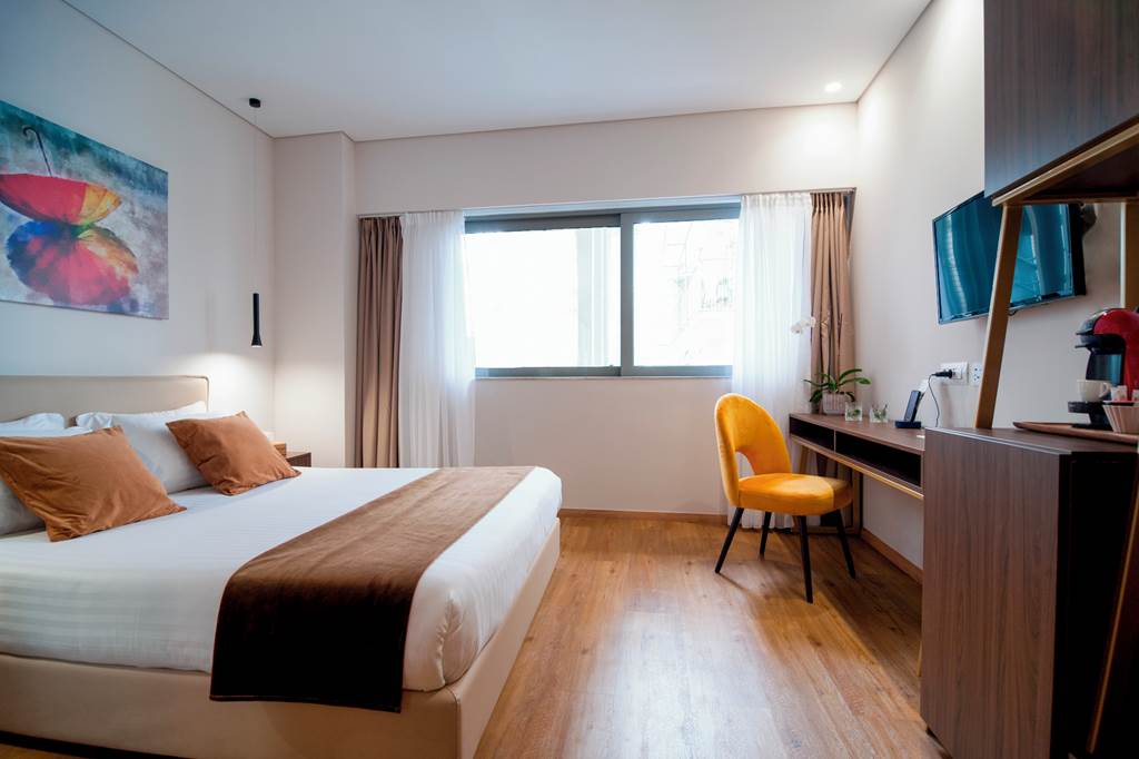 ATH_83151_B4B_Athens_Signature_Hotel_0321_01.jpg