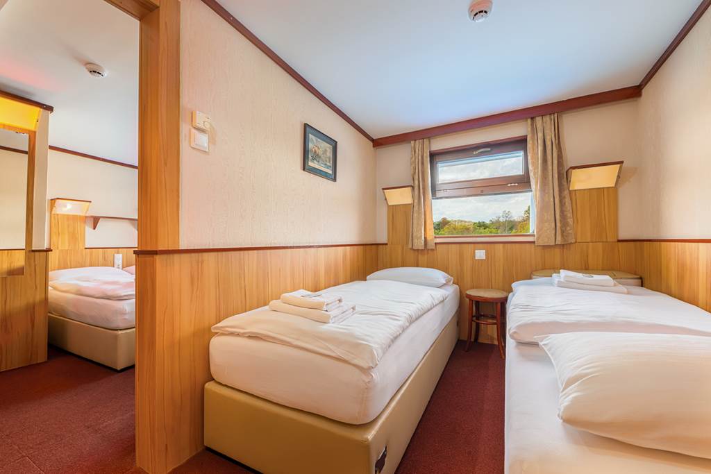 BUD_80851_Fortuna_Boat_Hotel_0325_08.jpg
