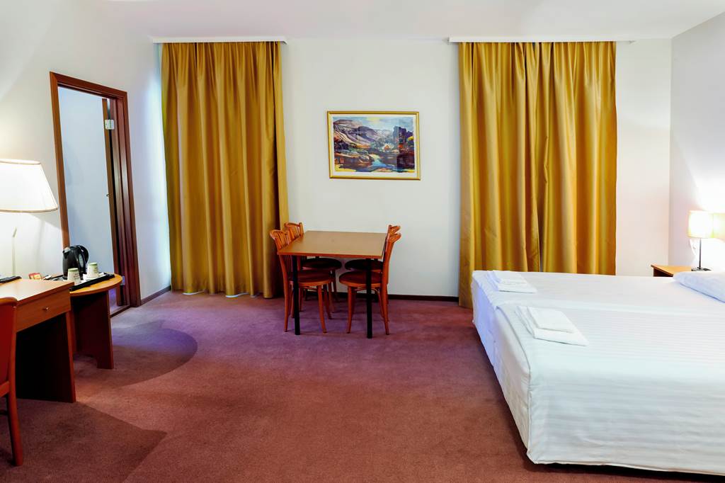 KEF_70869_Fosshotel_Baron_1222_02.jpg