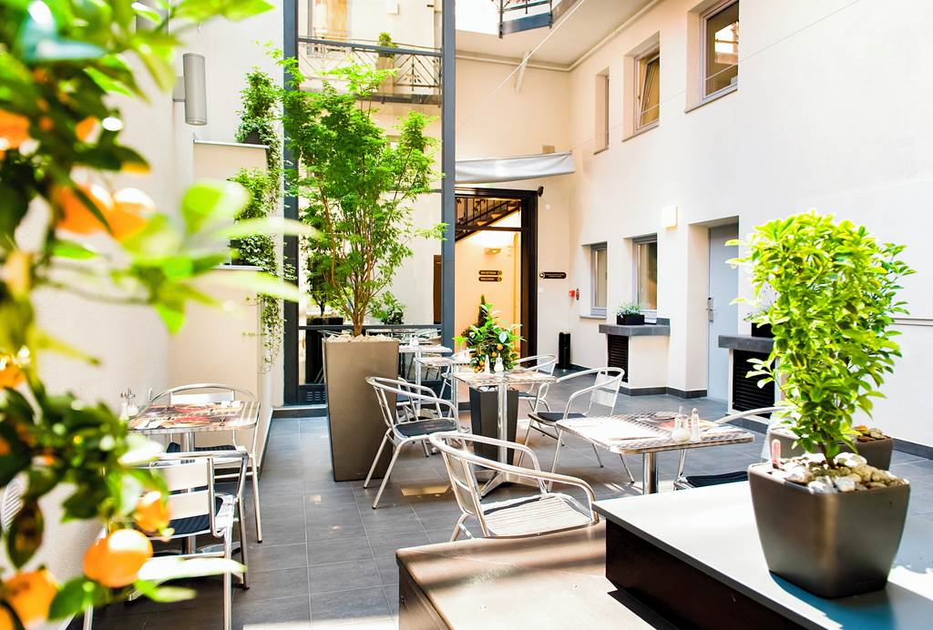 BUD_73899_Opera_Garden_&_Apartments_Hotel_0122_03.jpg