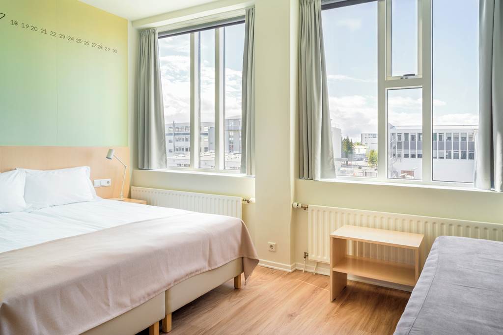 KEF_79067_Reykjavik_Lights_by_Keahotels_1222_10.jpg