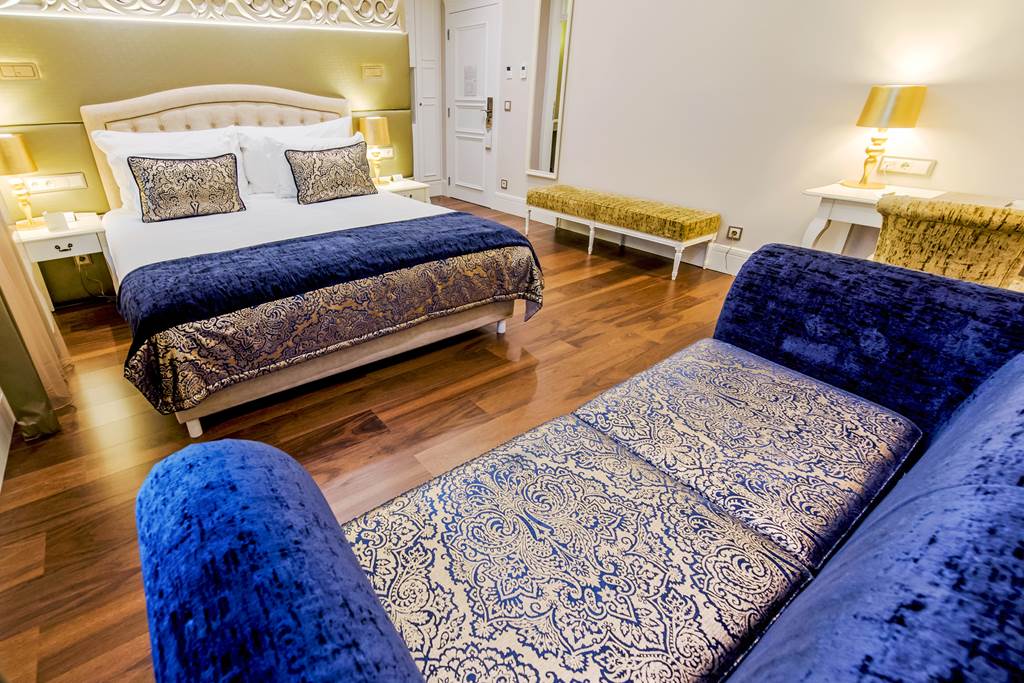 BUD_73950_Prestige_Hotel_0218_02.jpg