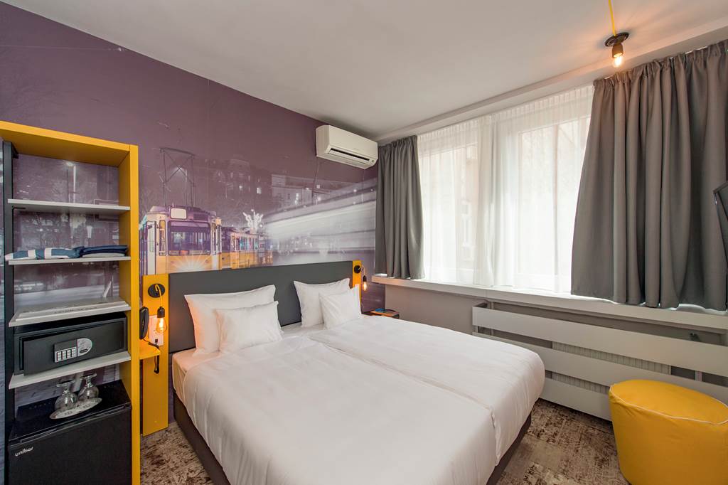 BUD_77203_The_Three_Corners_Hotel_Anna_0919_01.jpg