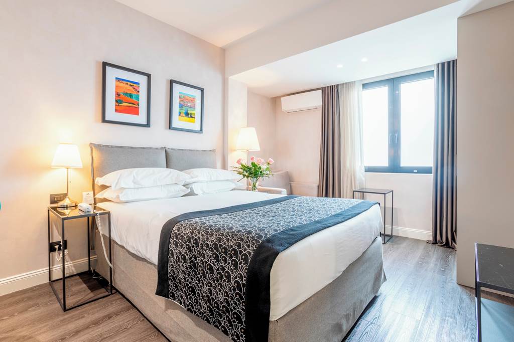 ATH_82790_Astor_Hotel_0522_01.jpg