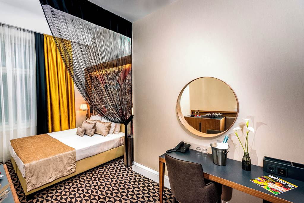BUD_74259_Hotel_Moments_Budapest_0319_01.jpg