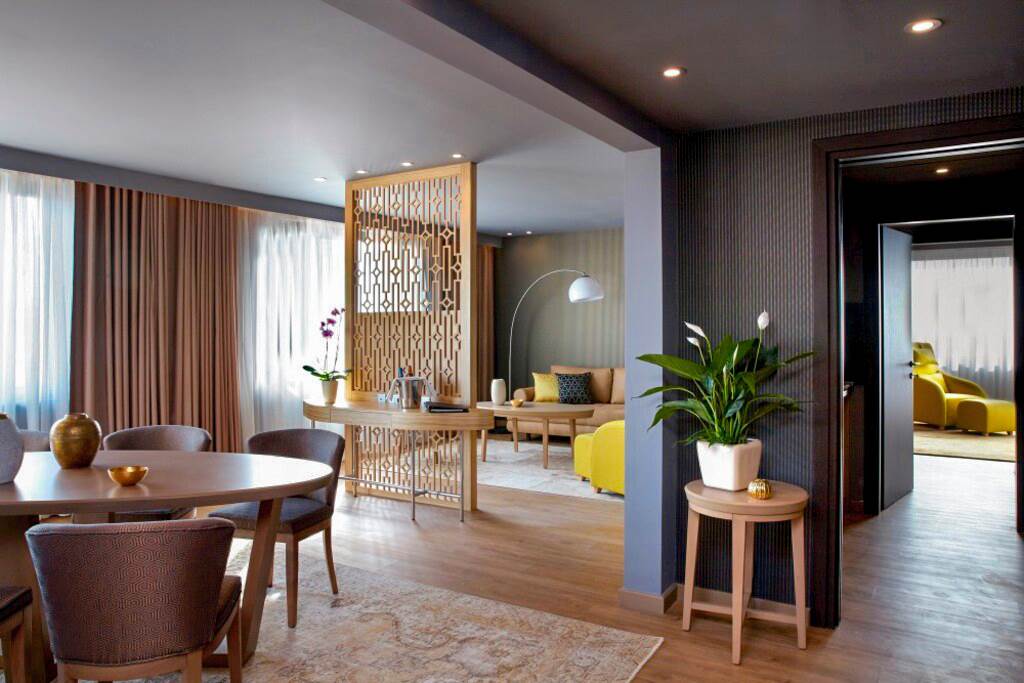 ATH_82705_Wyndham_Grand_Athens_0523_09.jpg