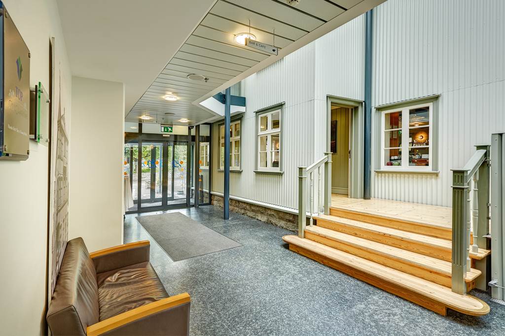 KEF_70882_Reykjavik_Centrum_0818_01.jpg