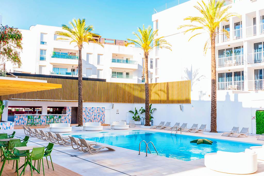 IBZ_70499_Ibiza_Rocks_0622_01.jpg
