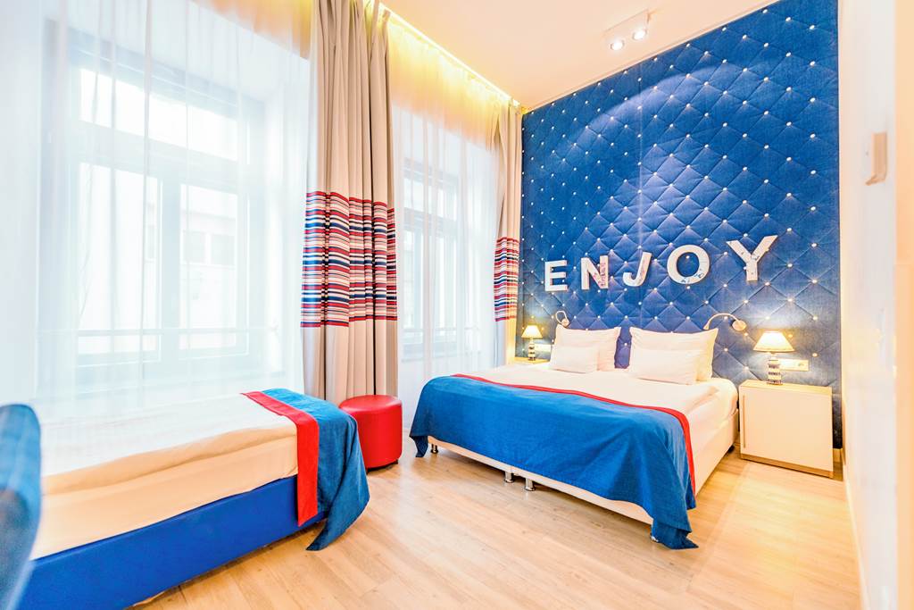 BUD_74354_Estilo_Fashion_Hotel_1119_04.jpg