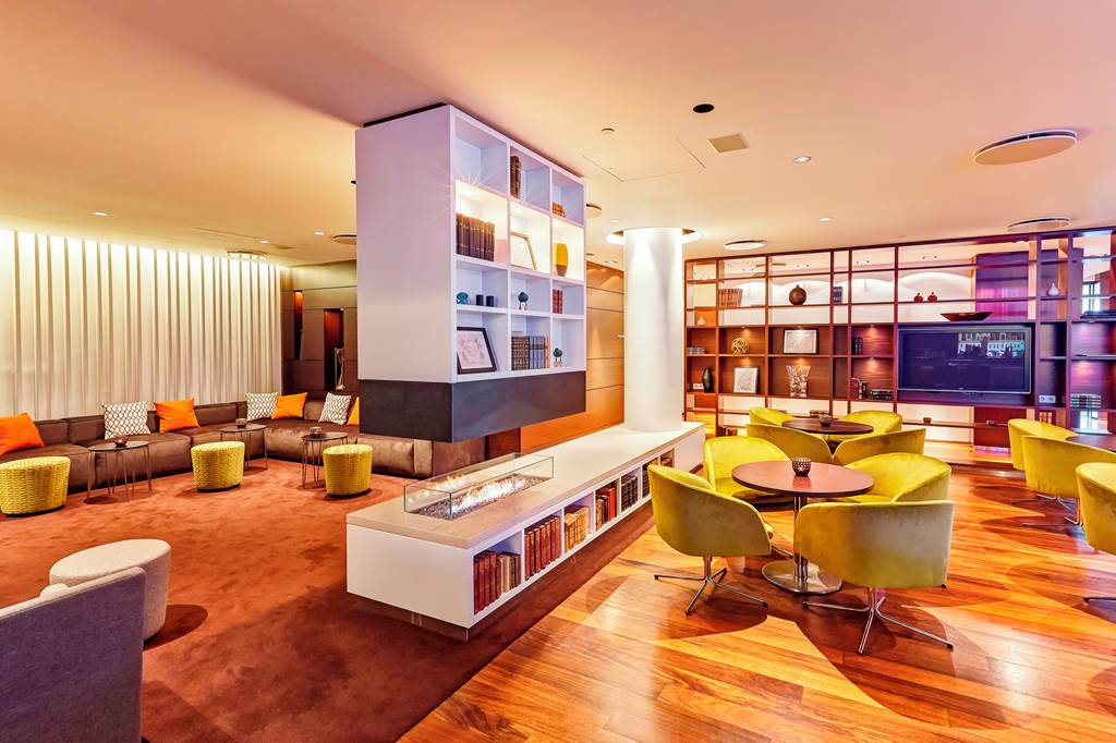 KEF_70872_Hilton_Reykjavic_Nordica_0220_07.jpg
