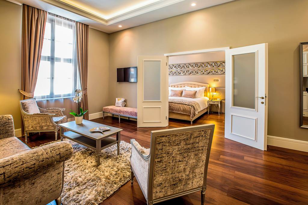 BUD_73950_Prestige_Hotel_Budapest_1119_02.jpg
