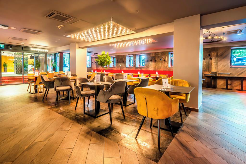 BUD_87893_Up_Hotel_Budapest_0724_03.jpg