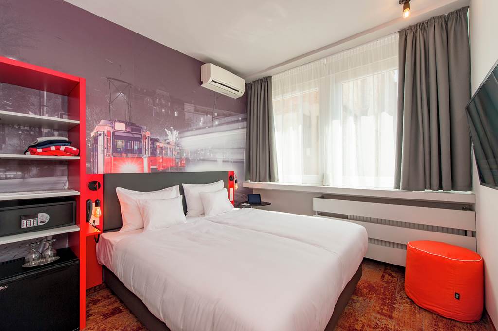 BUD_77203_The_Three_Corners_Hotel_Anna_0919_04.jpg