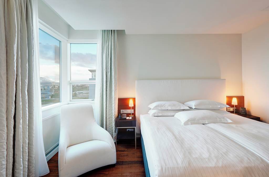 KEF_70872_Hilton_Reykjavic_Nordica_1022_04.jpg
