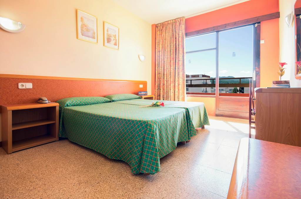 IBZ_1719_Azuline_S'Anfora_&_Fleming_Hotel_1022_01.jpg