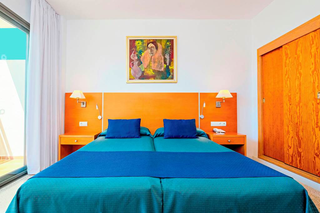 IBZ_1719_Azuline_S'Anfora_&_Fleming_Hotel_0619_04.jpg