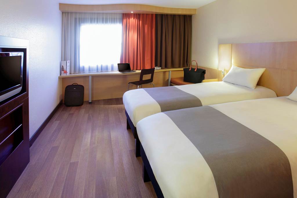 BUD_73925_Ibis_Budapest_Heroes_Square_0523_07.jpg