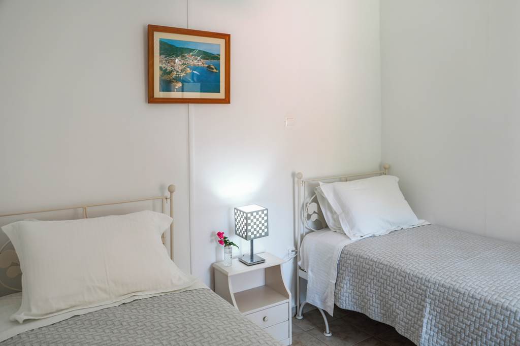 JSI_82438_Magda_Studios_&_Apartments_0821_12.jpg