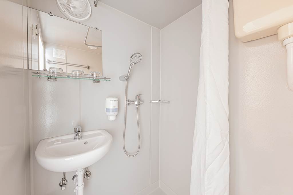BUD_80851_Fortuna_Boat_Hotel_0325_11.jpg