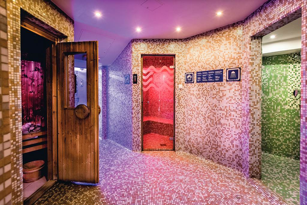 BUD_72824_Hotel_Museum_Budapest_0217_05.jpg