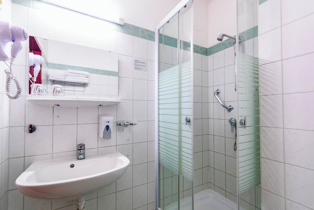 BUD_77202_Star_City_Hotel_1021_11.jpg