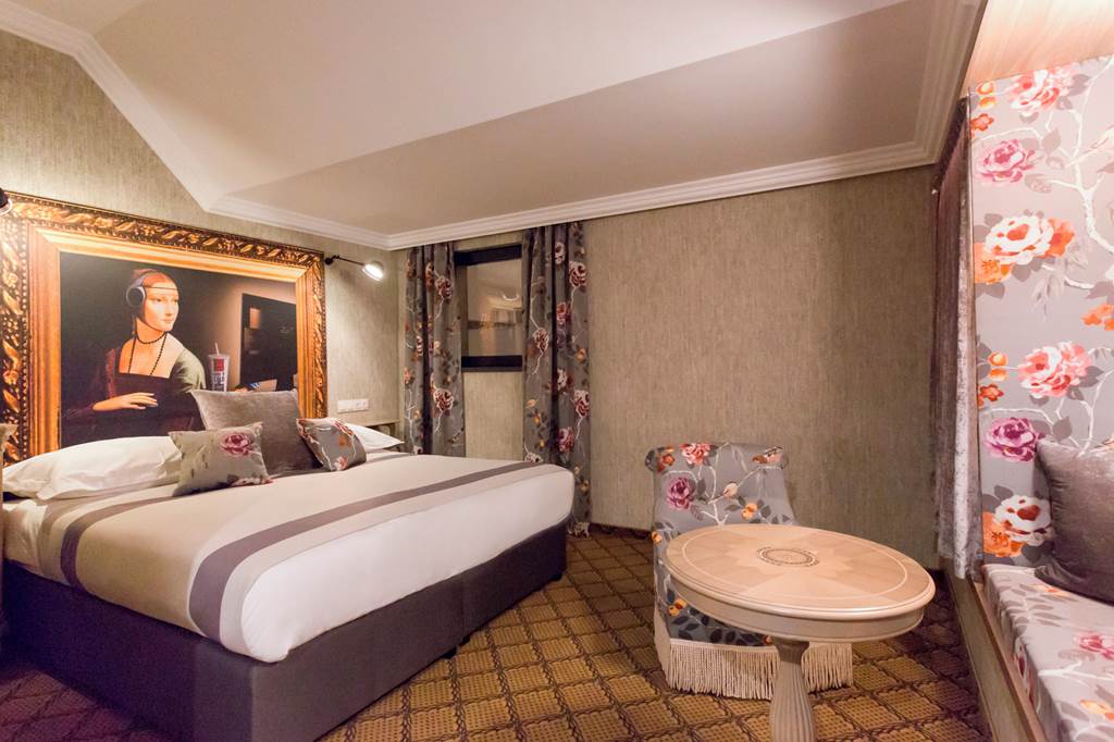 BUD_80848_Mystery_Hotel_Budapest_0719_09.jpg