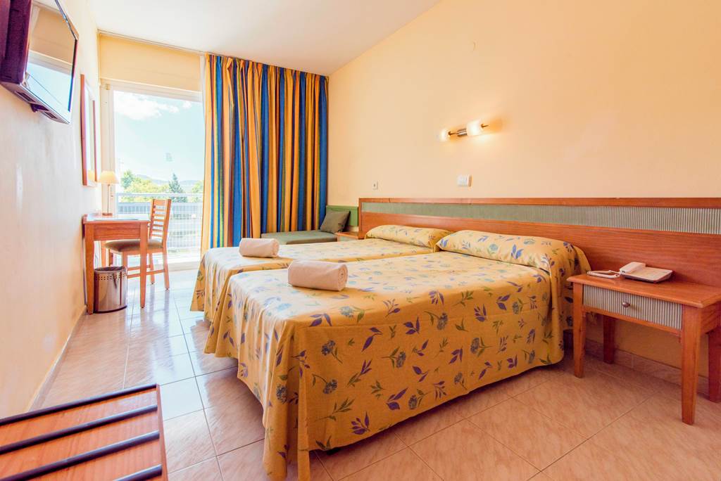 IBZ_3086_Azuline_Pacific_Hotel_1022_03.jpg