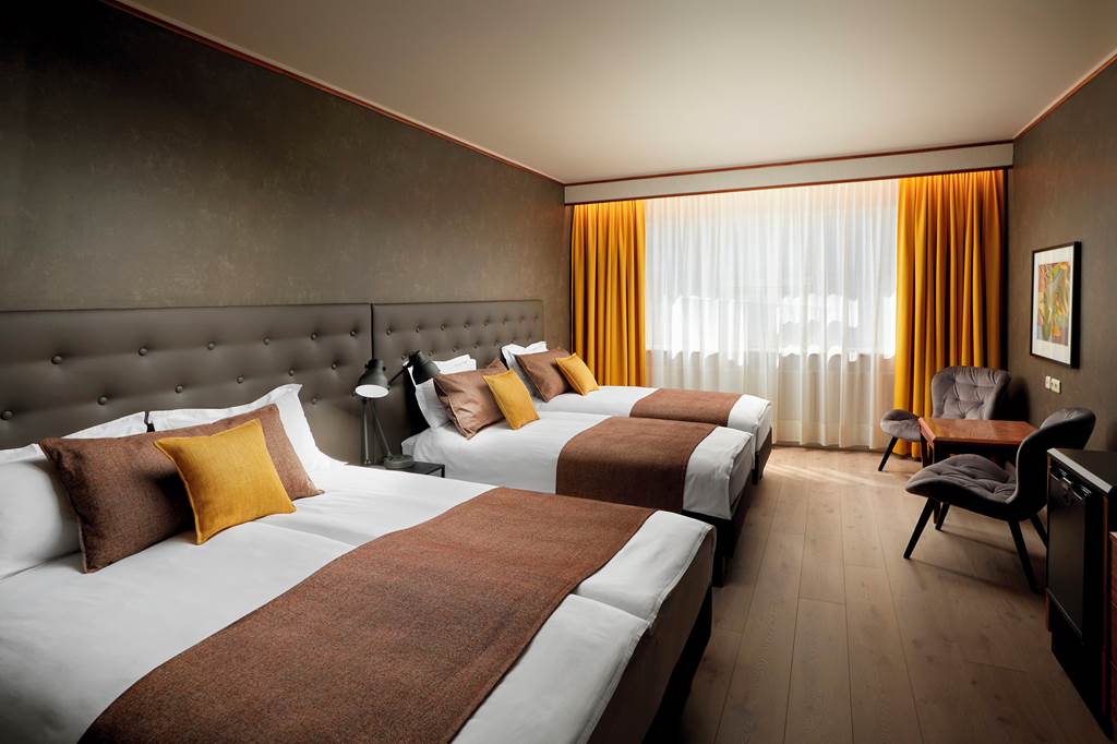 KEF_71191_Hotel_Island_1022_02.jpg
