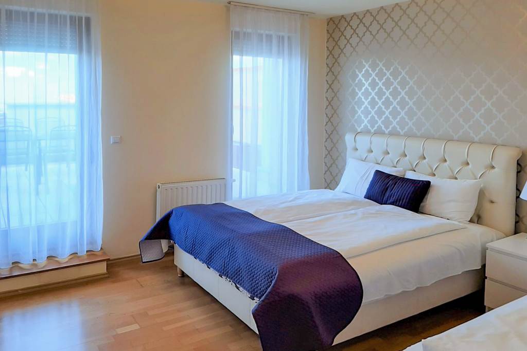 BUD_72442_Trendy_Deluxe_Apartments_0121_03.jpg