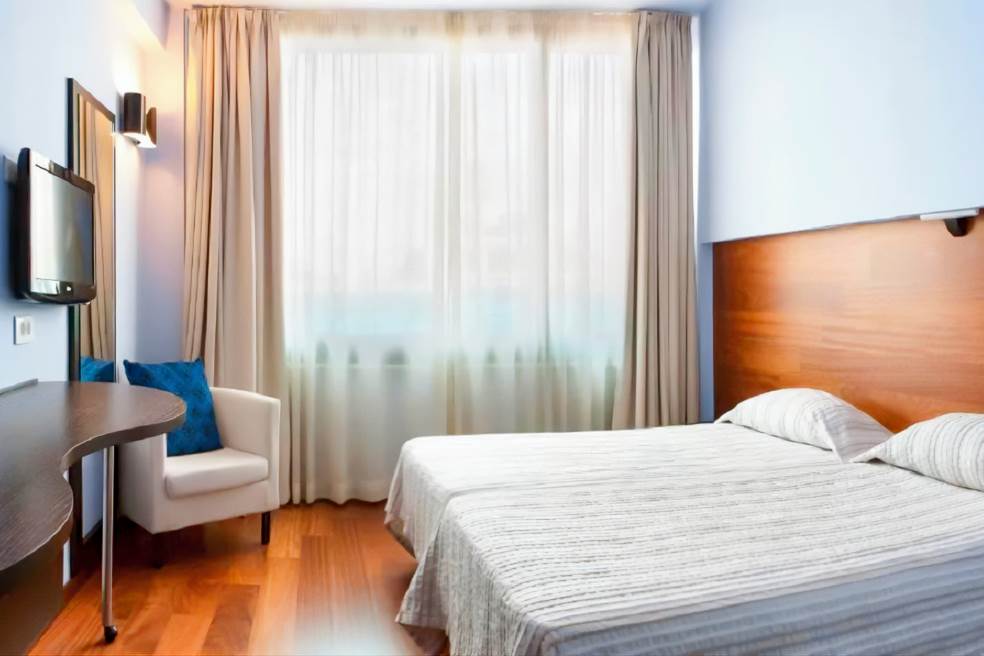 ATH_82710_Athens_Center_Square_Hotel_0121_07.jpg