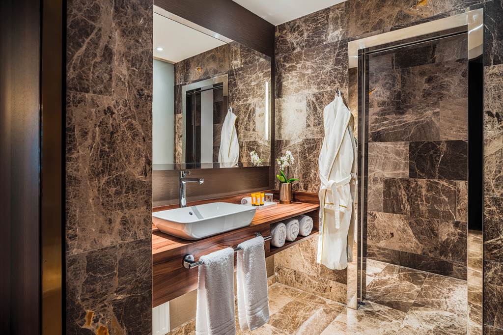 BUD_70703_Anantara_New_York_Palace_Budapest_Hotel_0225_04.jpg
