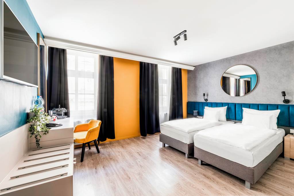BUD_71620_Alta_Moda_Fashion_Hotel_0123_02.jpg