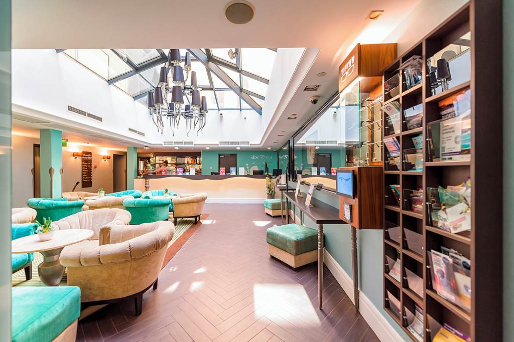 BUD_70692_La_Prima_Fashion_Hotel_1221_04.jpg