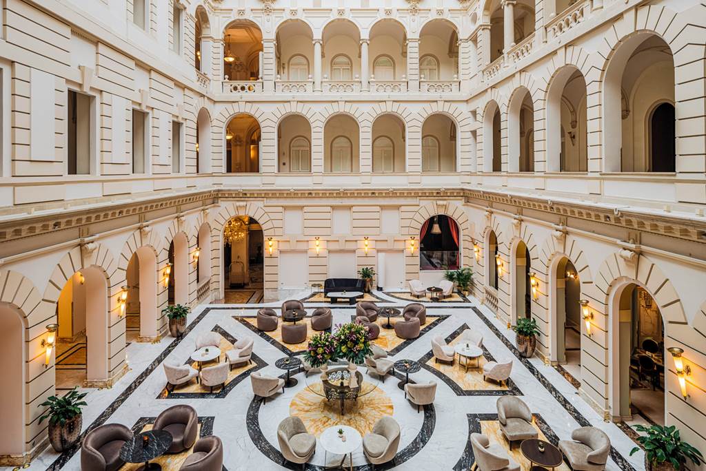 BUD_70703_Anantara_New_York_Palace_Budapest_Hotel_0624_10.jpg