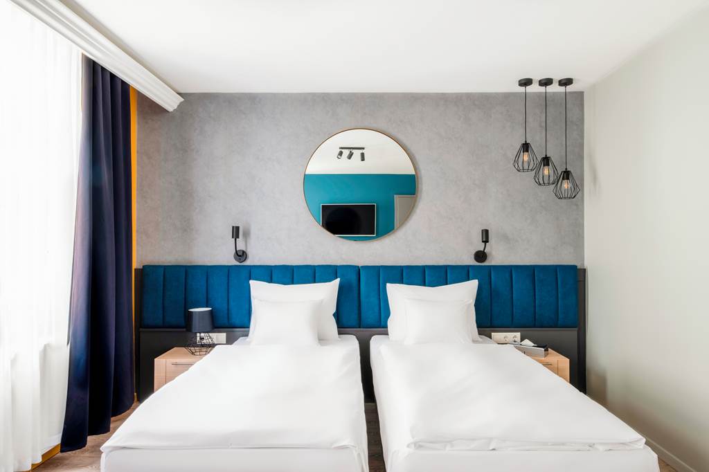 BUD_71620_Alta_Moda_Fashion_Hotel_0123_01.jpg