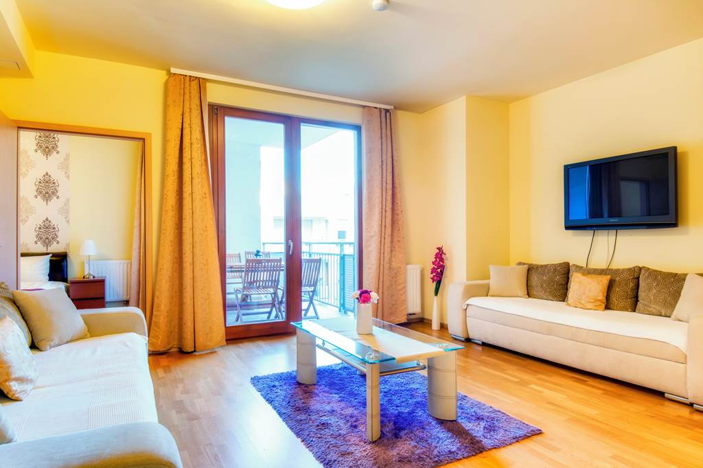 BUD_72442_Trendy_Deluxe_Apartments_0519_06.jpg