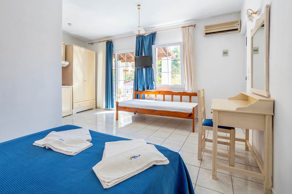 JSI_81860_Villa_Miltos_1021_18.jpg