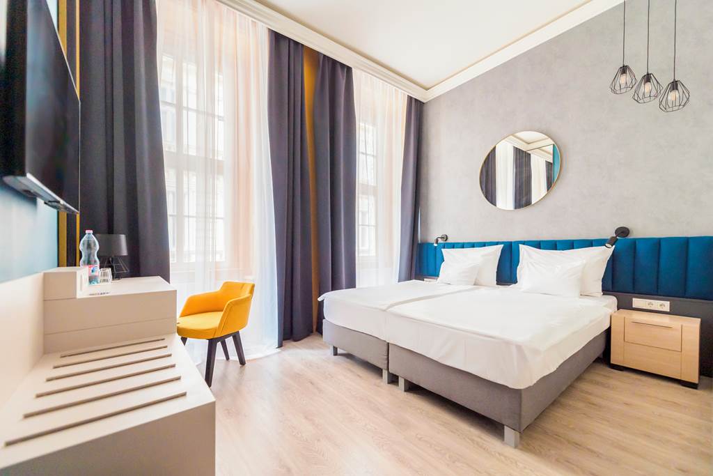BUD_71620_Alta_Moda_formerly_Cosmo_City_Hotel_0222_04.jpg