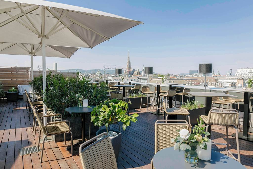 VIE_71685_The_Ritz_-_Carlton_Vienna_0823_01.jpg