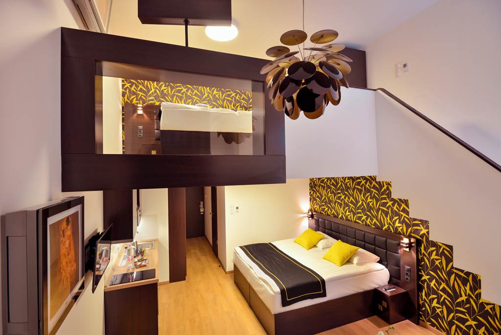 BUD_73899_Opera_Garden_&_Apartments_Hotel_0921_01.jpg