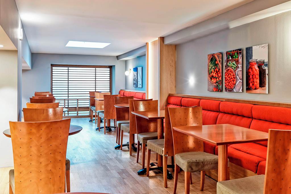 ATH_82712_Hotel_Achilleas_0121_02.jpg