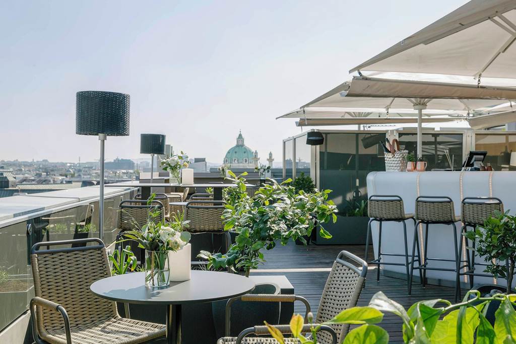 VIE_71685_The_Ritz_-_Carlton_Vienna_0823_02.jpg